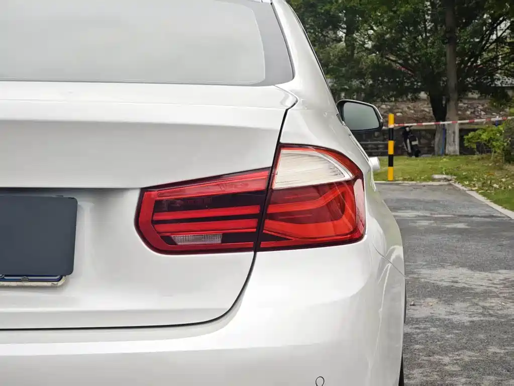 BMW 3 Series 2018 318Li купить на сайте DeffCars