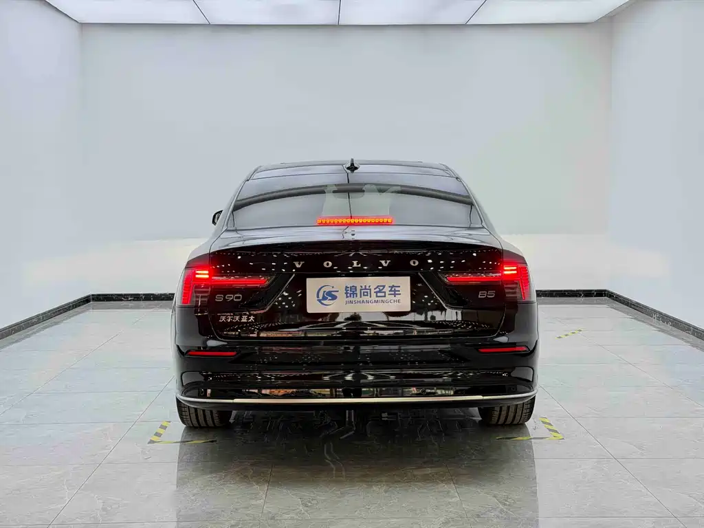 Volvo S90 2026 B5 Zhiyuan Deluxe Edition купить на сайте DeffCars