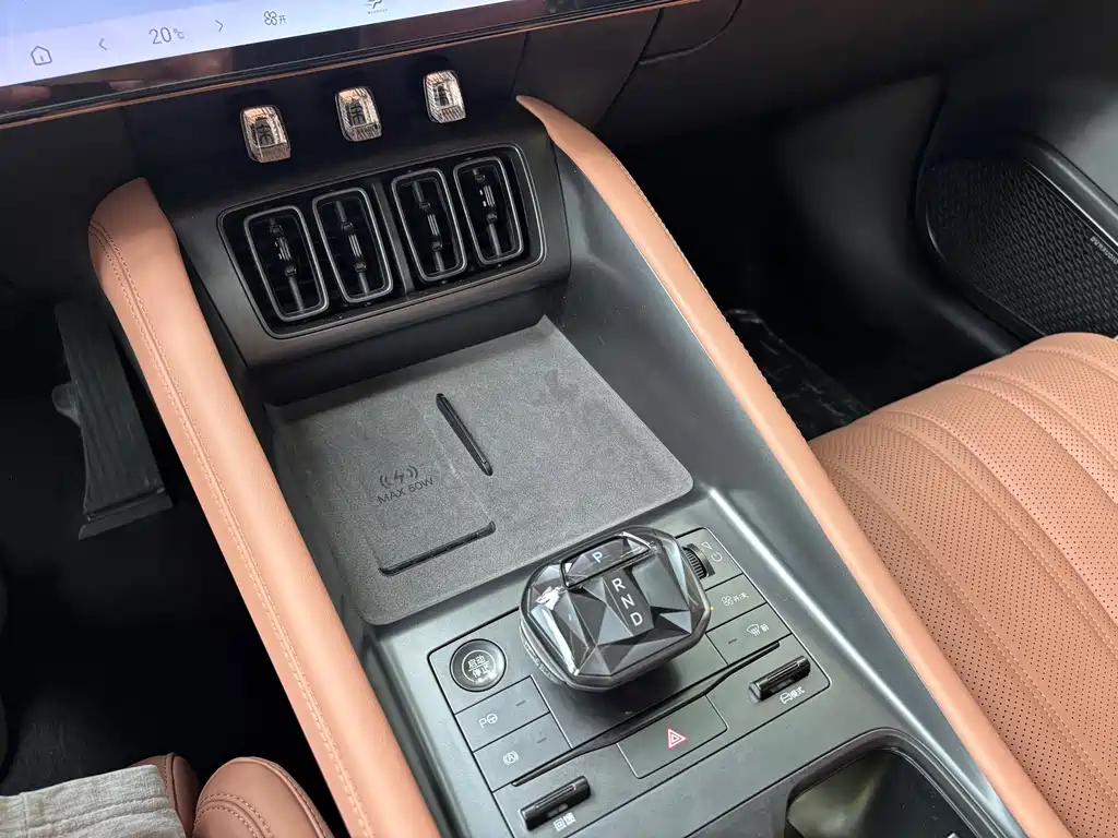 Song L EV 2025 smart driving version 550km excellent model купить на сайте DeffCars