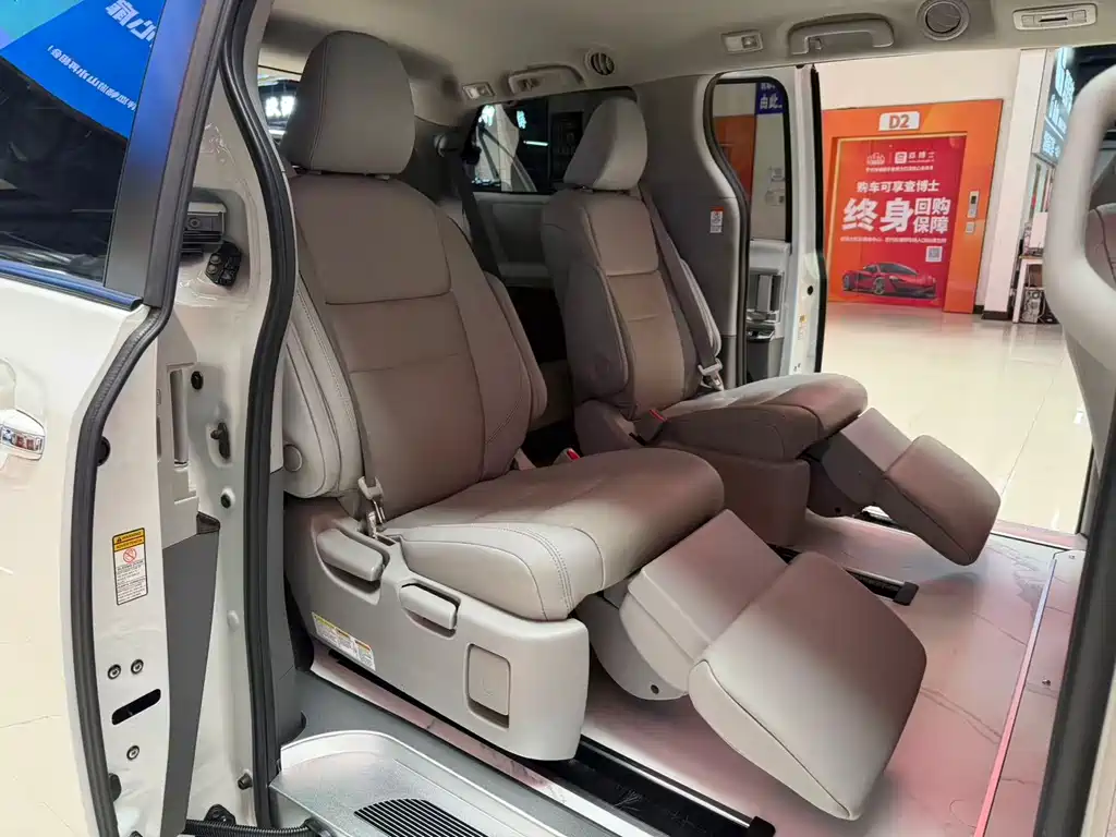 SIENNA 2015 3.5L 2WD LE купить на сайте DeffCars