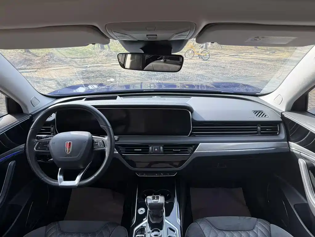 Hongqi HS5 2022 2.0T Zhilian Flagship Edition купить на сайте DeffCars