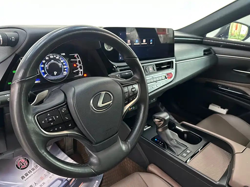 Lexus ES 2022 300h Excellence Edition купить на сайте DeffCars