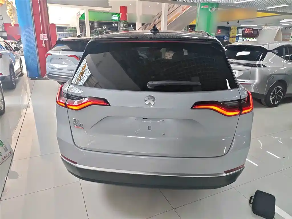 NIO ES8 2020 415KM six-seater version купить на сайте DeffCars