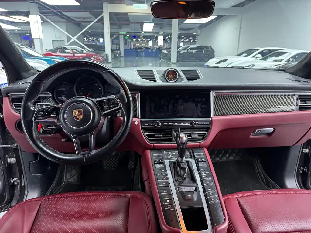 Macan 2018 Macan 2.0T купить на сайте DeffCars