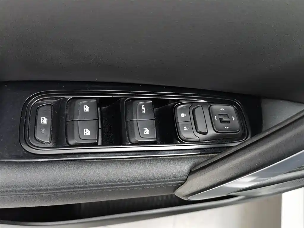 Baojun RS-5 2019 1.5T CVT Super Internet Trendy Edition National VI купить на сайте DeffCars