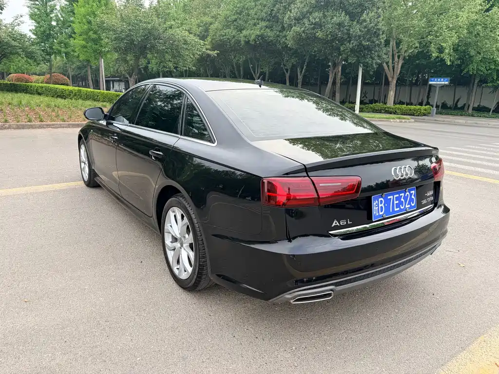 Audi A6L 2018 30th Anniversary Model 35 TFSI Fashion Model купить на сайте DeffCars