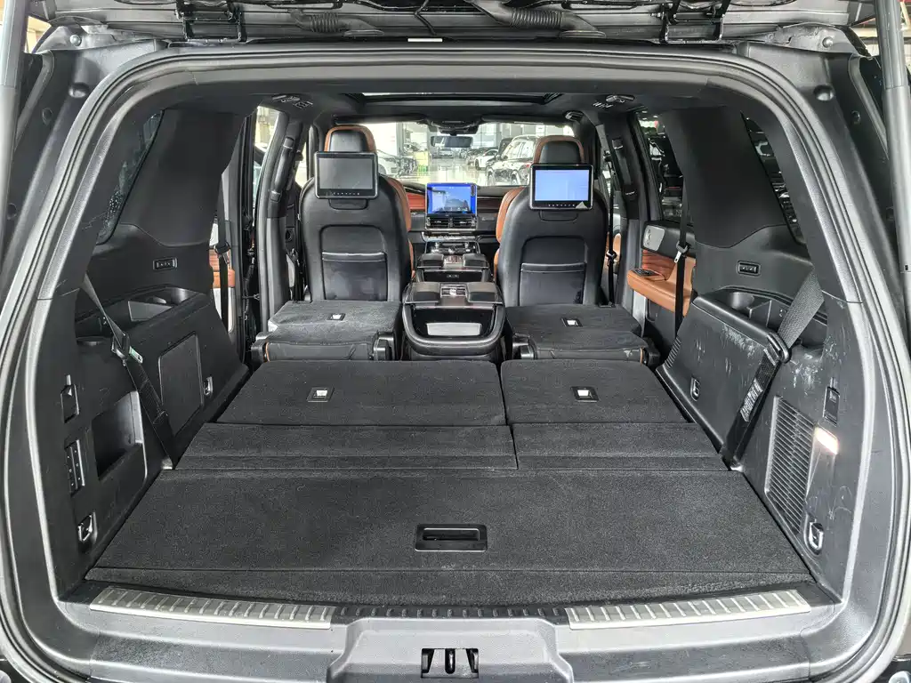 Navigator 2018 3.5T Honor Edition National V купить на сайте DeffCars