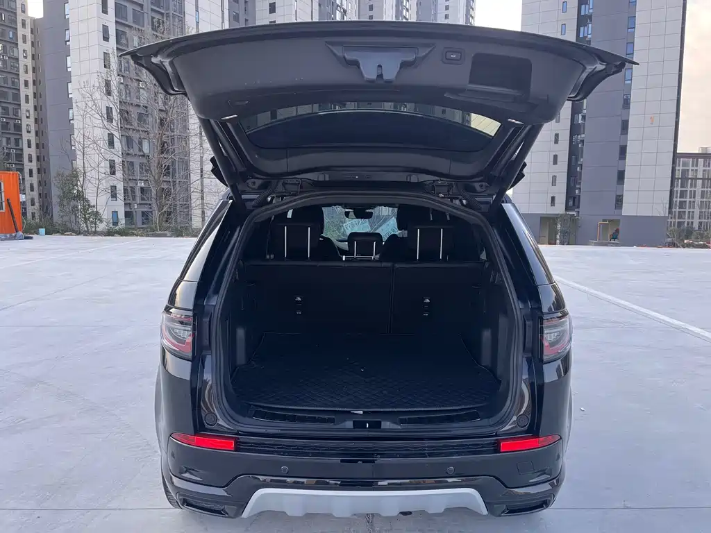 Discovery Sport 2022 249PS Metropolis Edition 5-seater купить на сайте DeffCars