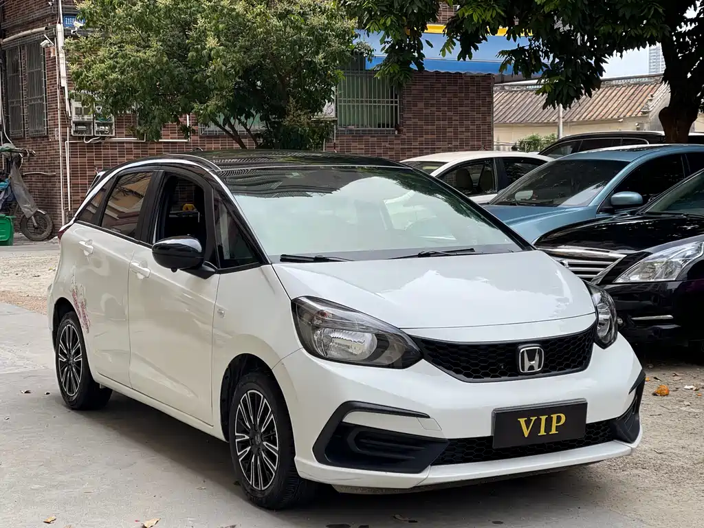 Fit 2021 1.5L CVT Trendy Edition купить на сайте DeffCars