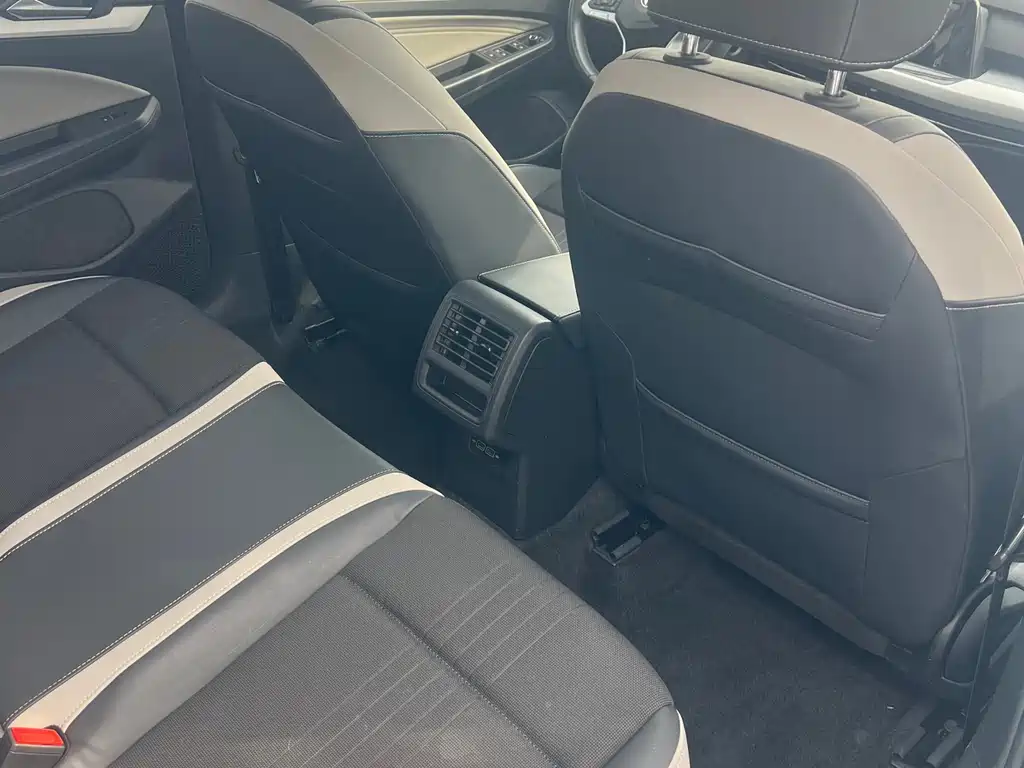 Golf 2023 facelift 280TSI DSG Pro купить на сайте DeffCars