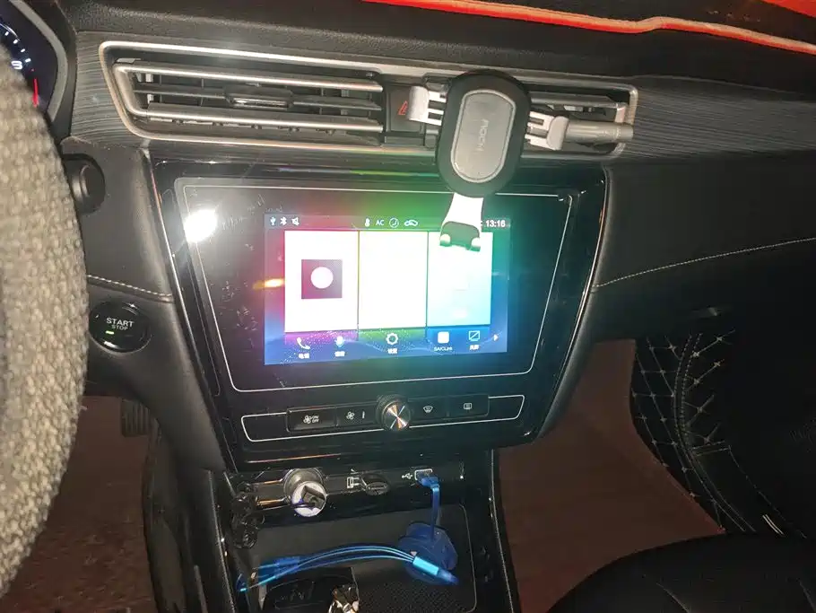 Roewe i5 2019 1.5L manual 4G Internet leading version купить на сайте DeffCars