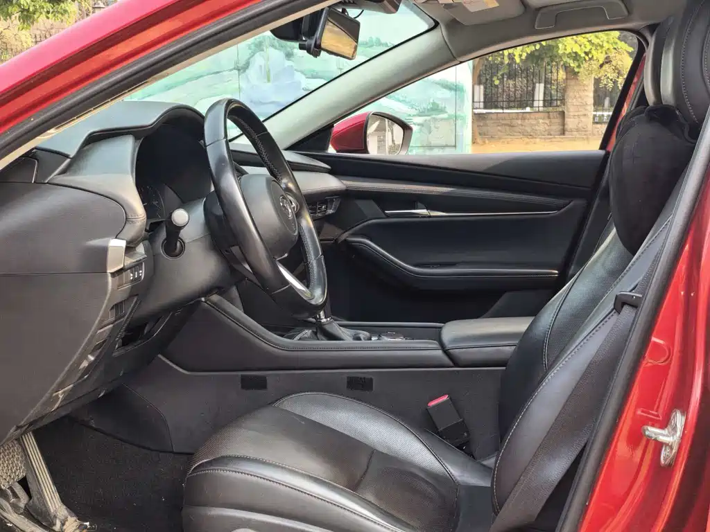 Mazda3 Angkesela 2020 2.0L Automatic Premium Edition купить на сайте DeffCars