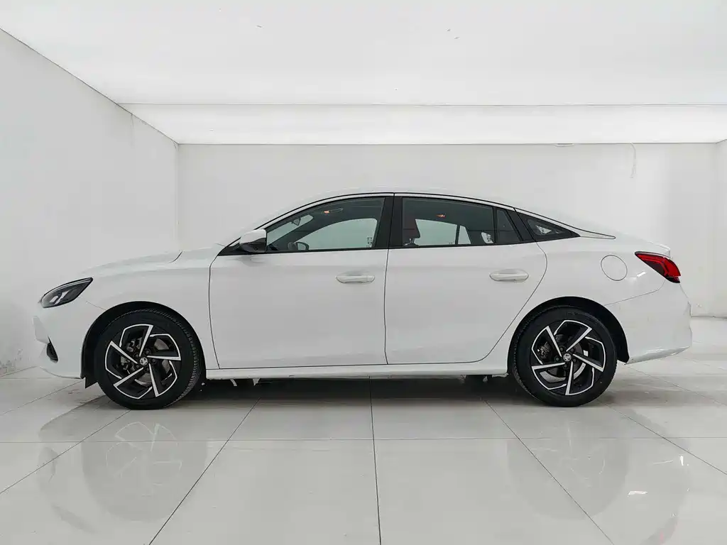 MG5 2021 300TGI DCT Green Luxury Edition купить на сайте DeffCars