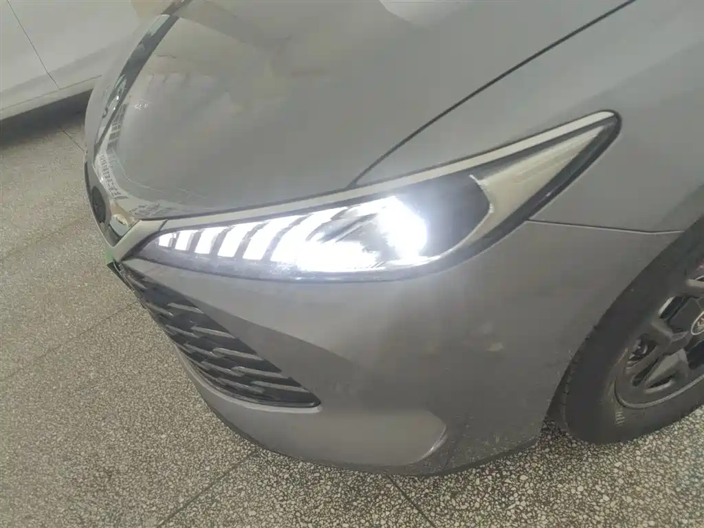 Qin PLUS 2025 DM-i Smart Driving Edition 128KM Enterprising Type купить на сайте DeffCars