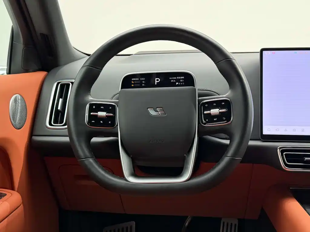 Ideal L9 2024 Ultra купить на сайте DeffCars