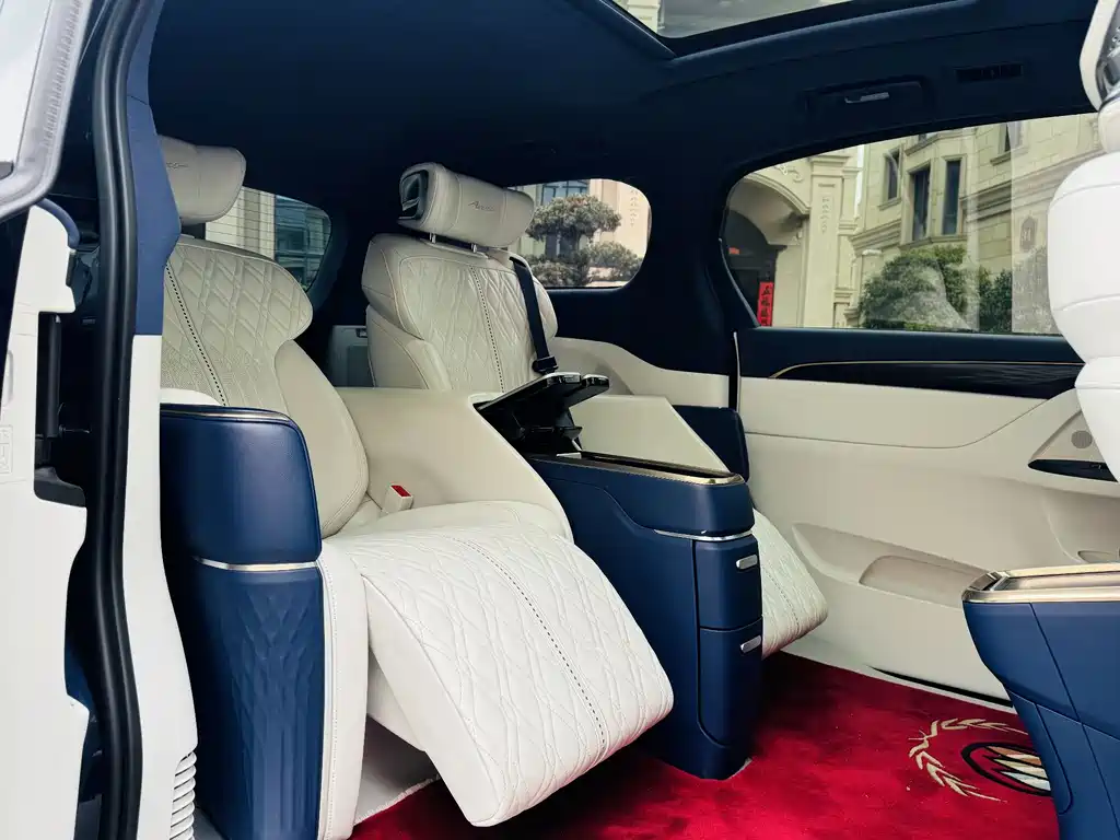 Buick GL8 2021 Avenir Four-seater Premium Edition купить на сайте DeffCars