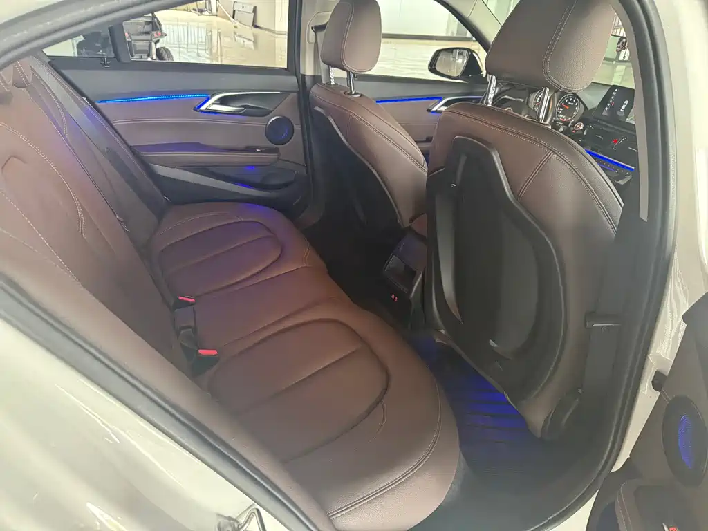 BMW 1 Series 2021 120i M Sports Edition купить на сайте DeffCars