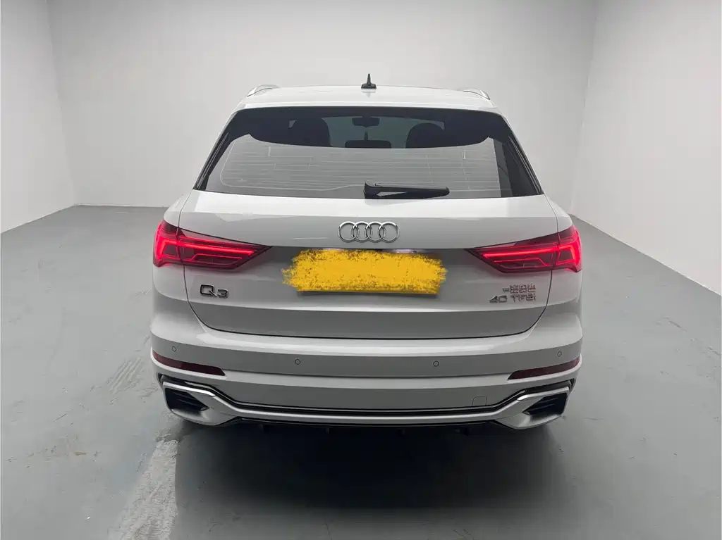 Audi Q3 2024 40 TFSI Fashionable and Dynamic купить на сайте DeffCars