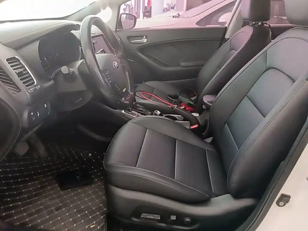 Kia K3 2017 1.6L Automatic 15th Anniversary Special Edition gls купить на сайте DeffCars