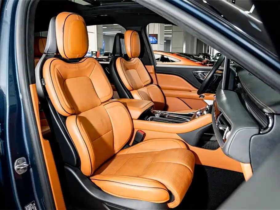 Aviator 2022 3.0T V6 four-wheel drive Presidential Edition купить на сайте DeffCars
