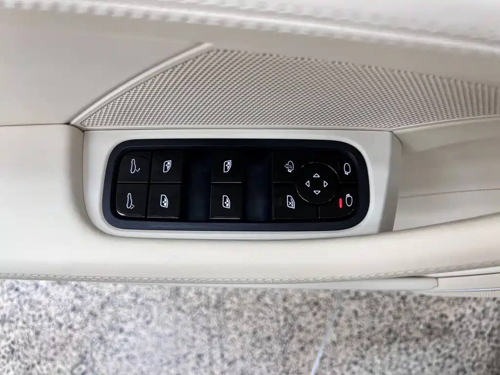 Panamera 2019 Panamera Executive Extended Edition 2.9T купить на сайте DeffCars