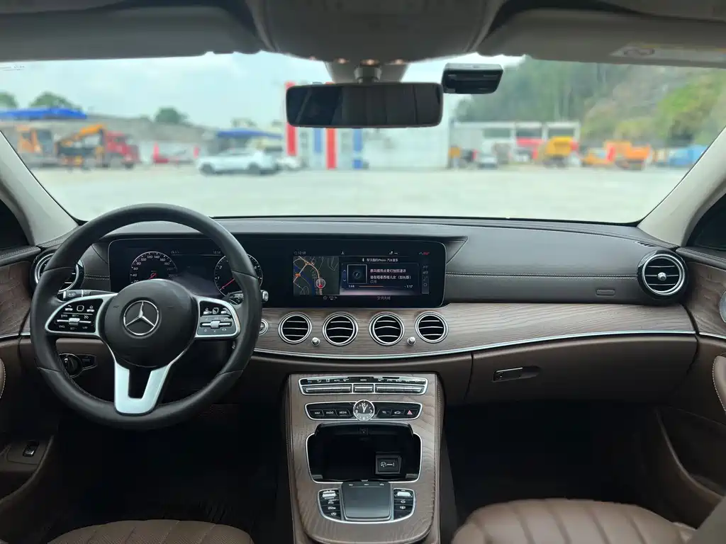 Mercedes-Benz E-Class 2020 Facelift E 300 L Special Edition купить на сайте DeffCars