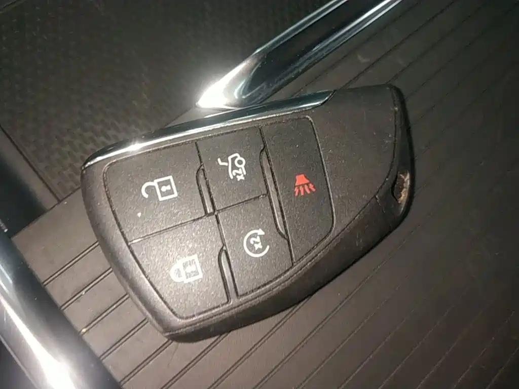 LaCrosse 2025 28T Platinum Edition купить на сайте DeffCars