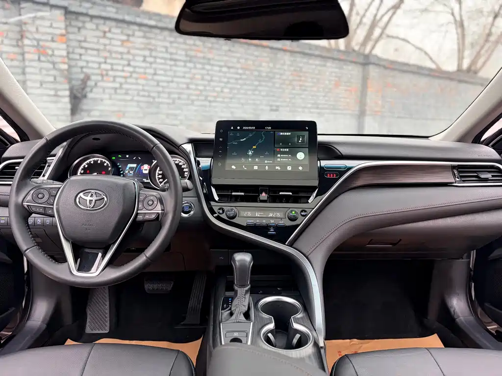 Camry 2021 2.0G Deluxe Edition купить на сайте DeffCars