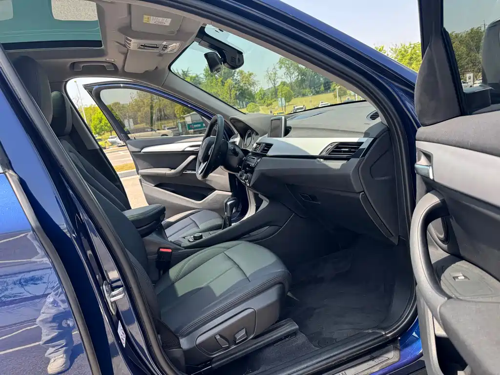 BMW X1 2019 sDrive20Li Leading Model купить на сайте DeffCars