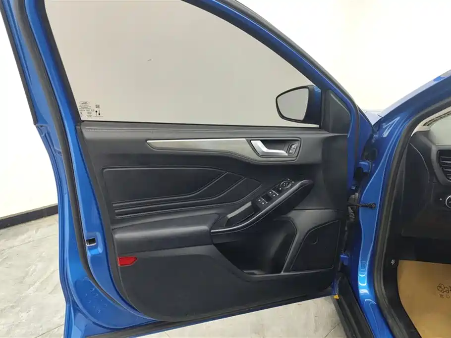 Focus 2021 Sedan 1.5L Automatic Front Jump купить на сайте DeffCars