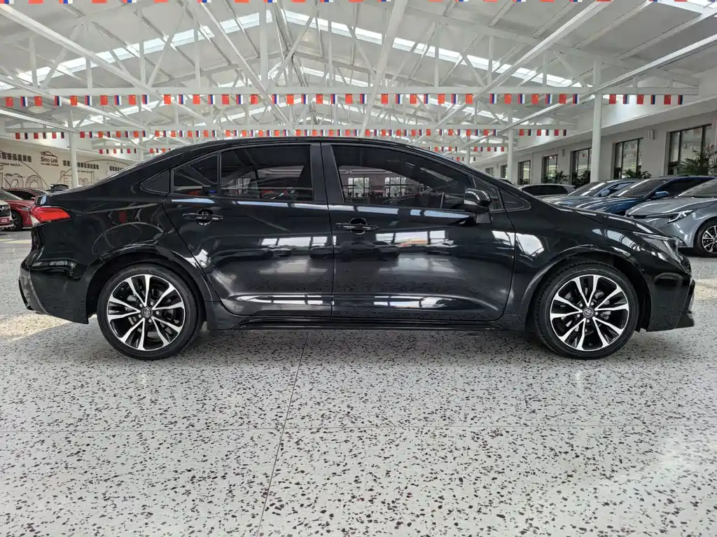 Léilíng (Corolla) 2022 185T CVT Sport Edition купить на сайте DeffCars