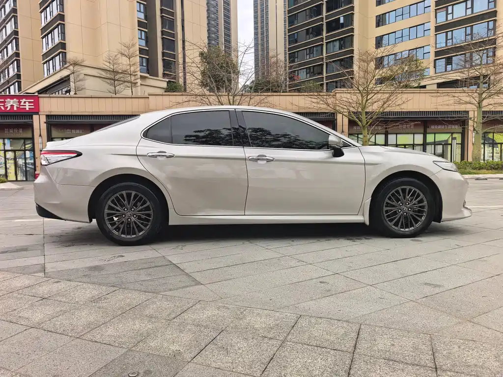 Camry 2019 2.0G Deluxe Edition National V купить на сайте DeffCars