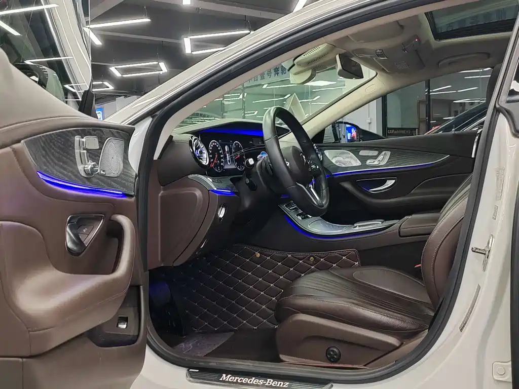 Mercedes-Benz CLS 2018 CLS 300 luxury model купить на сайте DeffCars