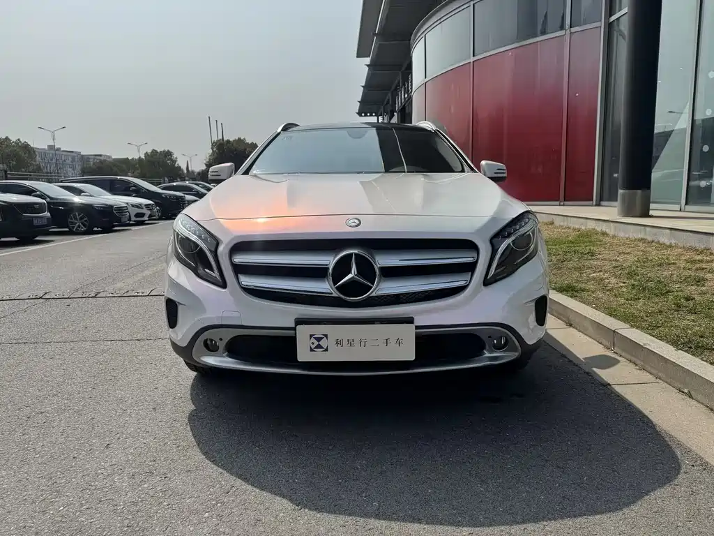 Mercedes-Benz GLA 2016 GLA 200 Fashion Model купить на сайте DeffCars