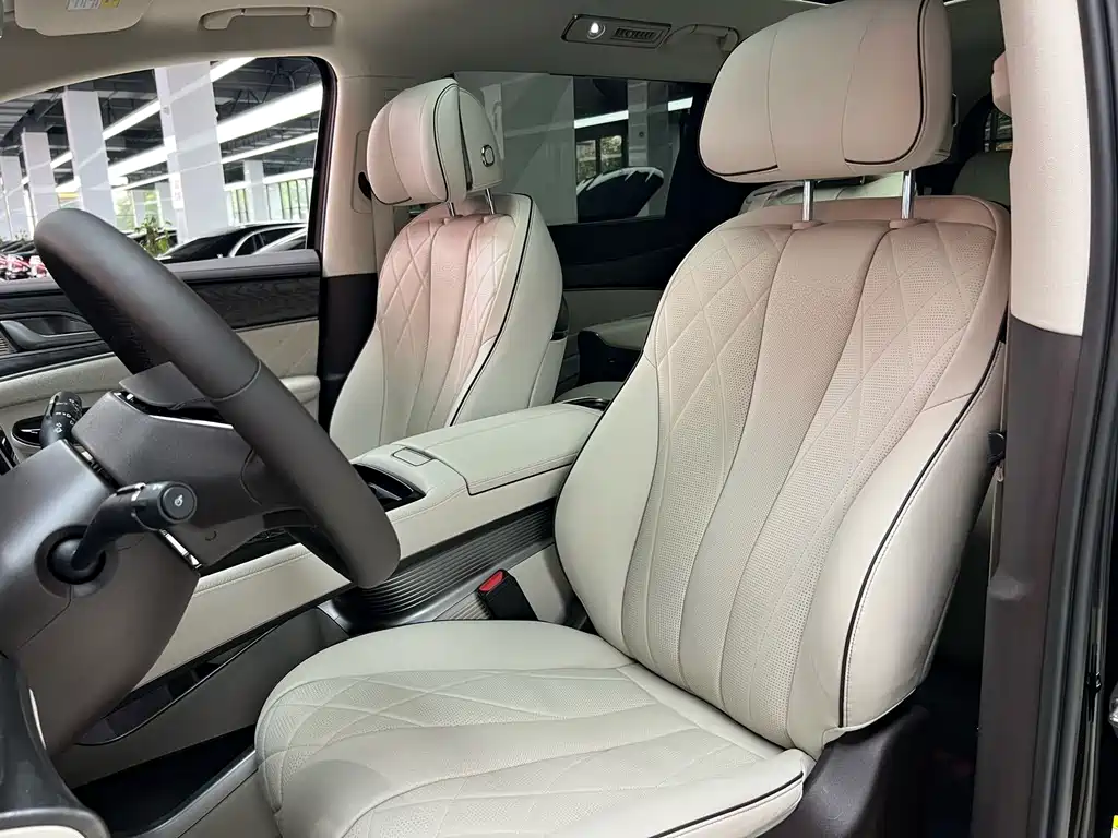 Denza D9 2024 DM-i 980 four-wheel drive premium model купить на сайте DeffCars
