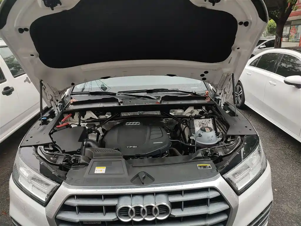 Audi Q5L 2020 facelift 40 TFSI enjoys fashionable style купить на сайте DeffCars