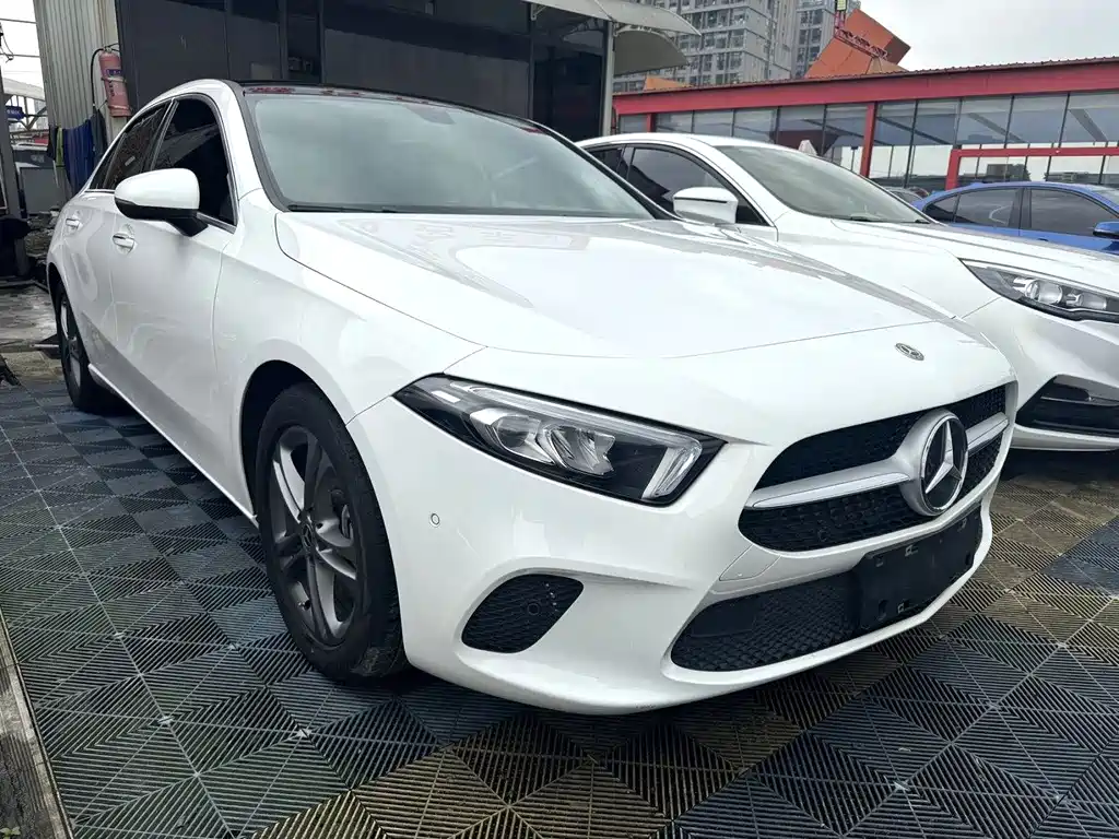 Mercedes-Benz A-Class 2020 Facelift A 200 L Sports Sedan Fashionable купить на сайте DeffCars