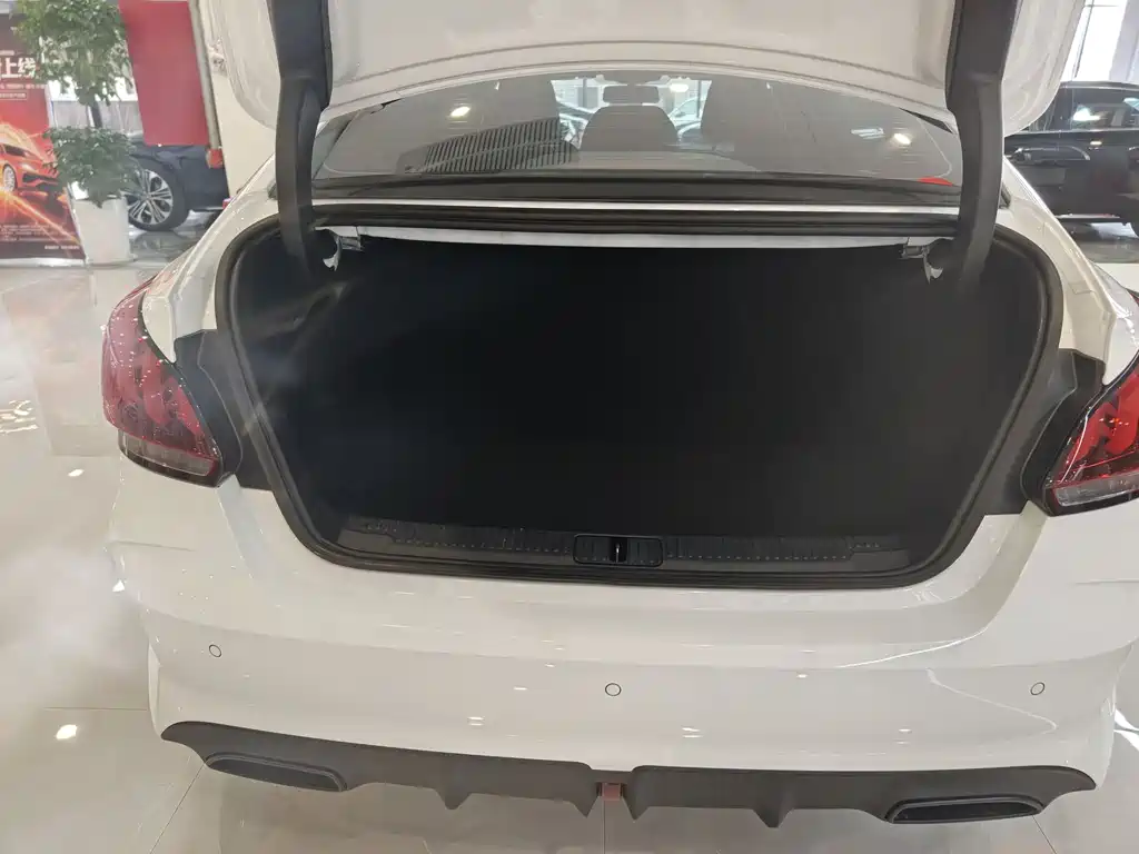 MG5 2022 180DVVT CVT Youth Deluxe Edition купить на сайте DeffCars