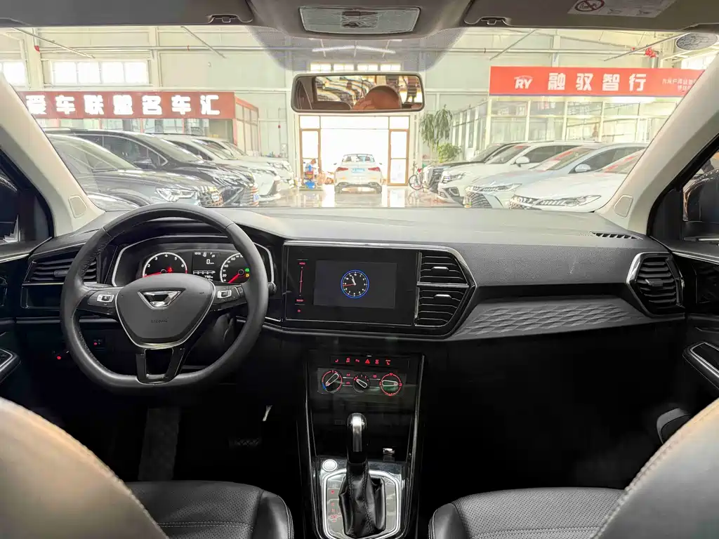 Jetta VS5 2022 280TSI Automatic Pro купить на сайте DeffCars