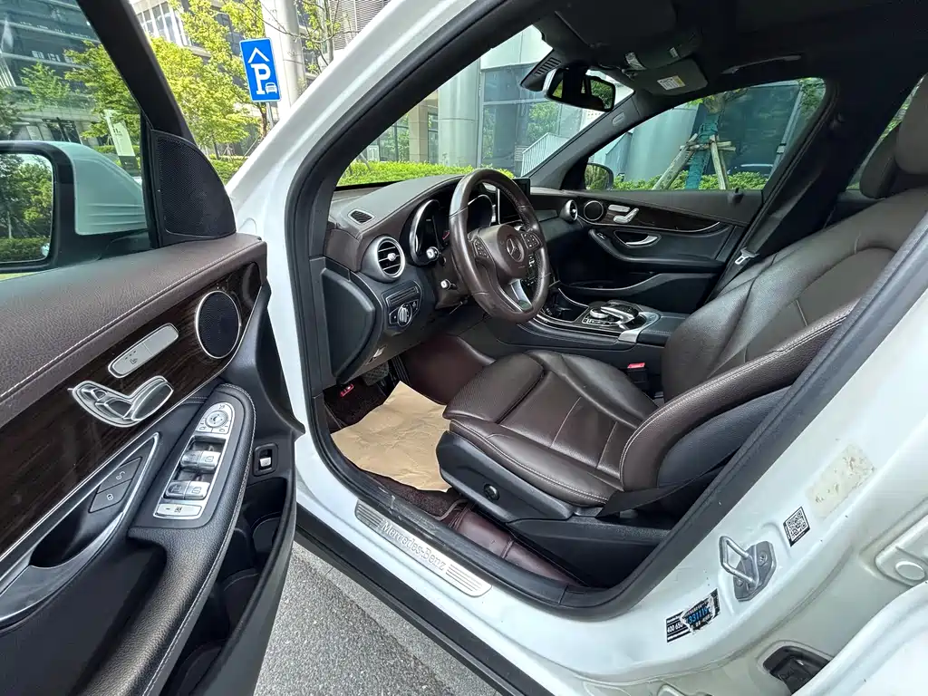 Mercedes-Benz GLC 2019 GLC 260 4MATIC Dynamic купить на сайте DeffCars