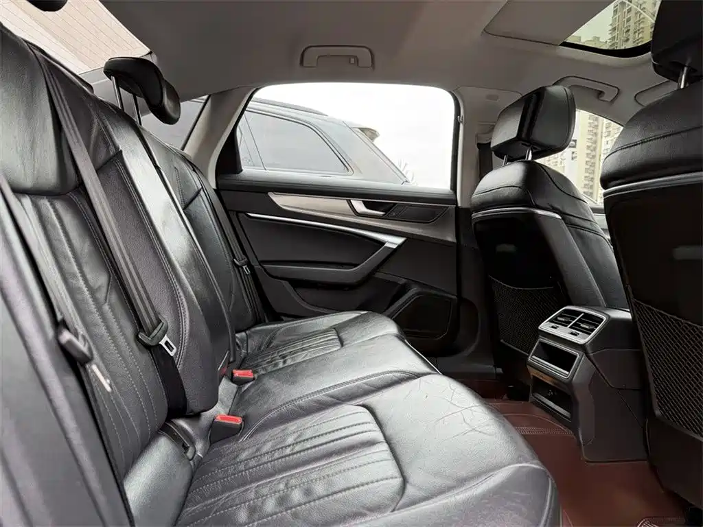 Audi A6L 2022 40 TFSI luxury and elegant model купить на сайте DeffCars