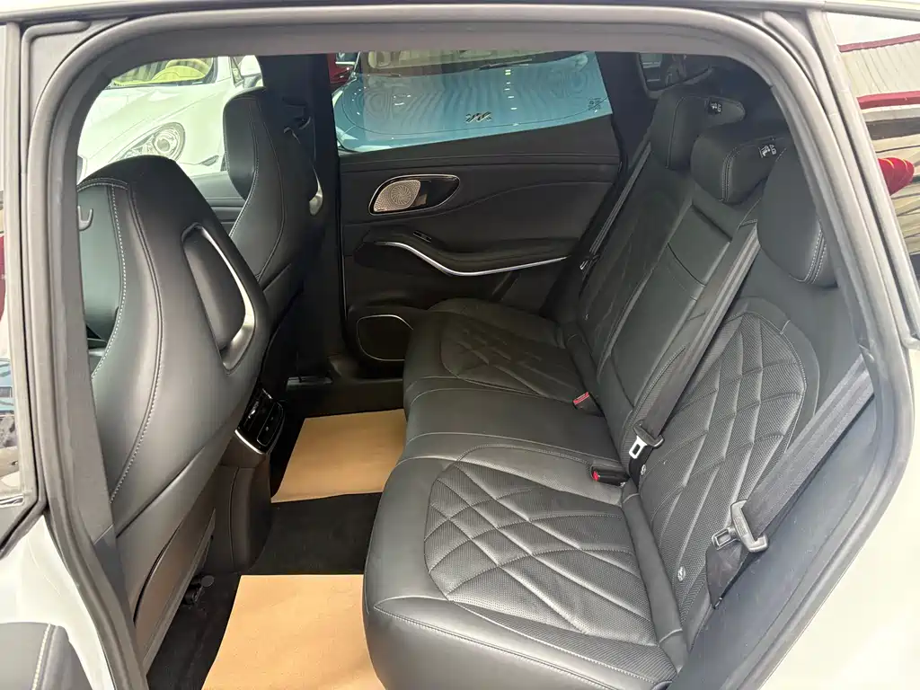 Feifan R7 2023 rear drive screen master version купить на сайте DeffCars