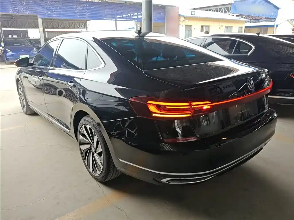 Passat 2023 facelift 330TSI Elite Edition купить на сайте DeffCars