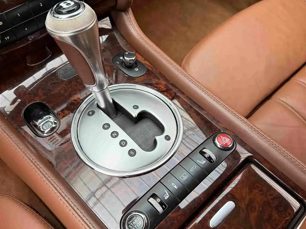 Flying Spur 2005 6.0T Standard Model купить на сайте DeffCars