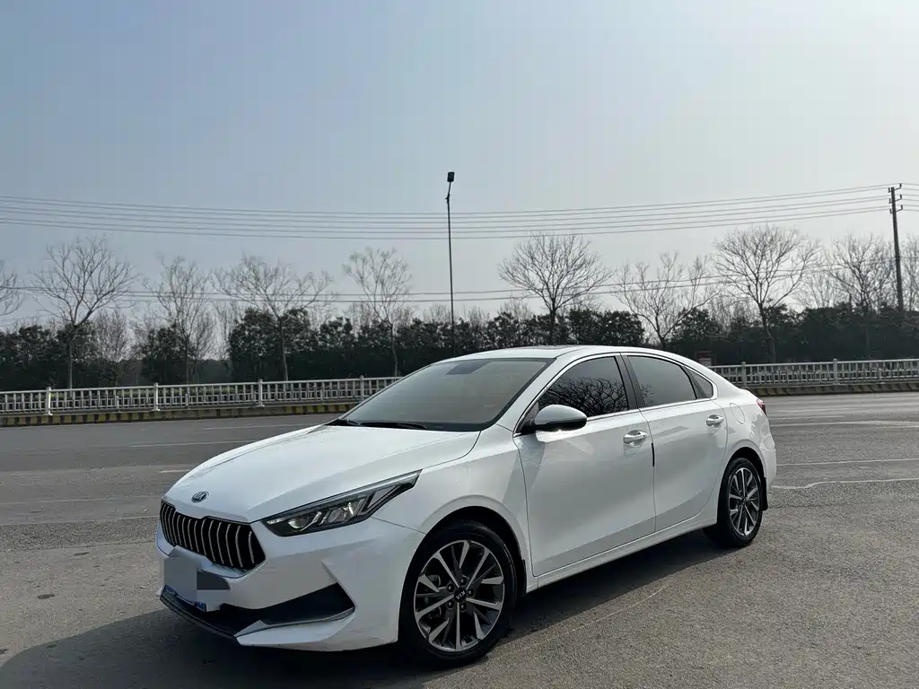 Kia K3 2021 1.5L CVT Fashion Edition купить на сайте DeffCars