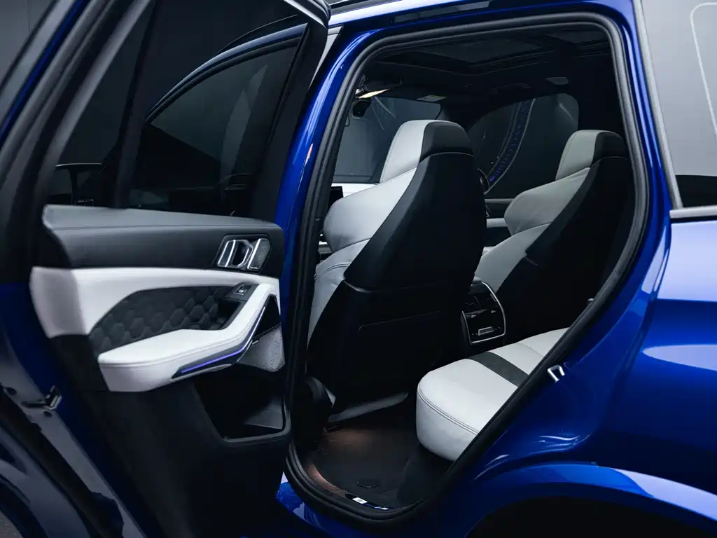 BMW X5 M 2023 X5 M Thunder Edition купить на сайте DeffCars