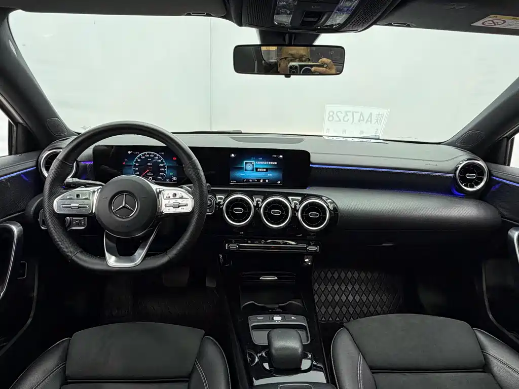 Mercedes-Benz A-Class 2019 A 180 L Sports Sedan купить на сайте DeffCars