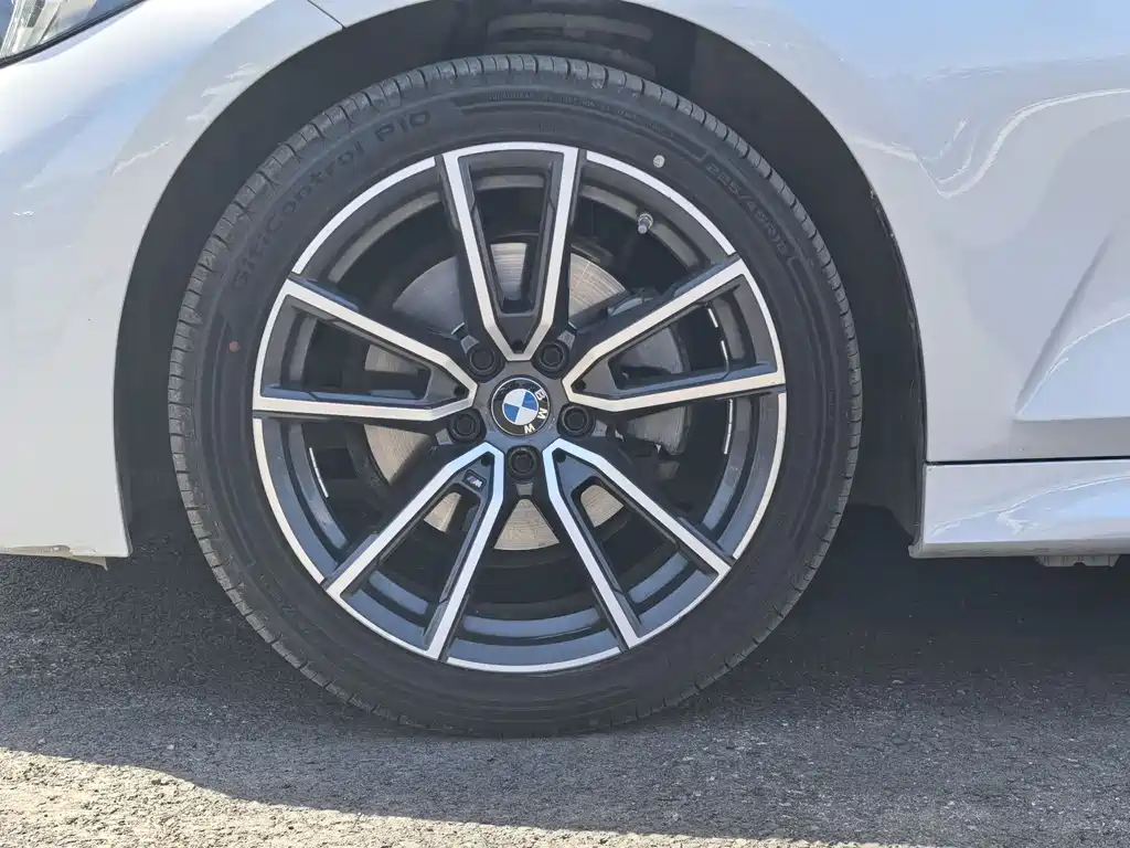 BMW 3 Series 2024 320Li M Sports Package купить на сайте DeffCars