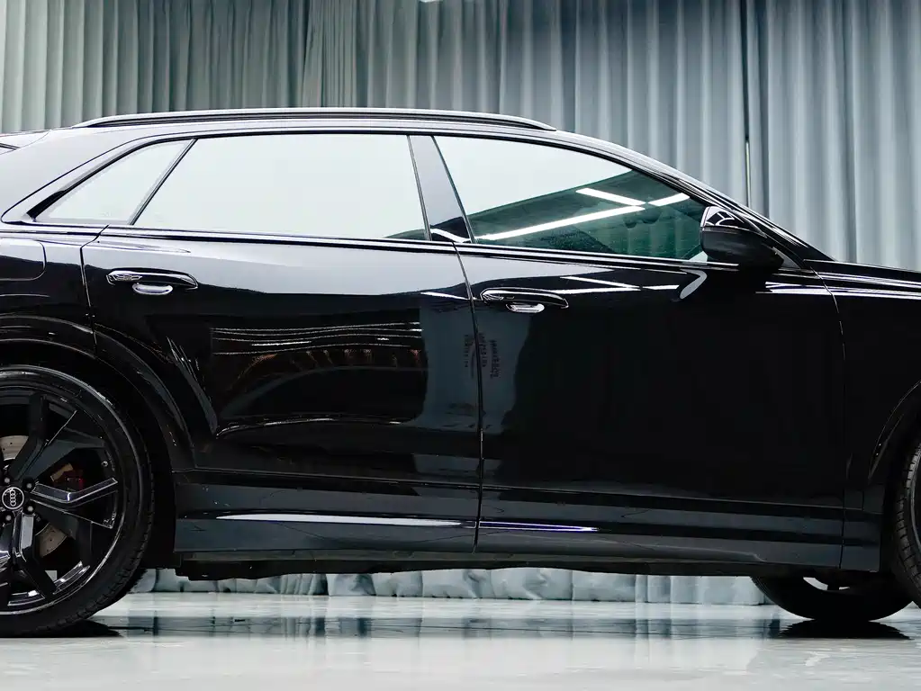 Audi RS Q8 2021 RS Q8 4.0T купить на сайте DeffCars