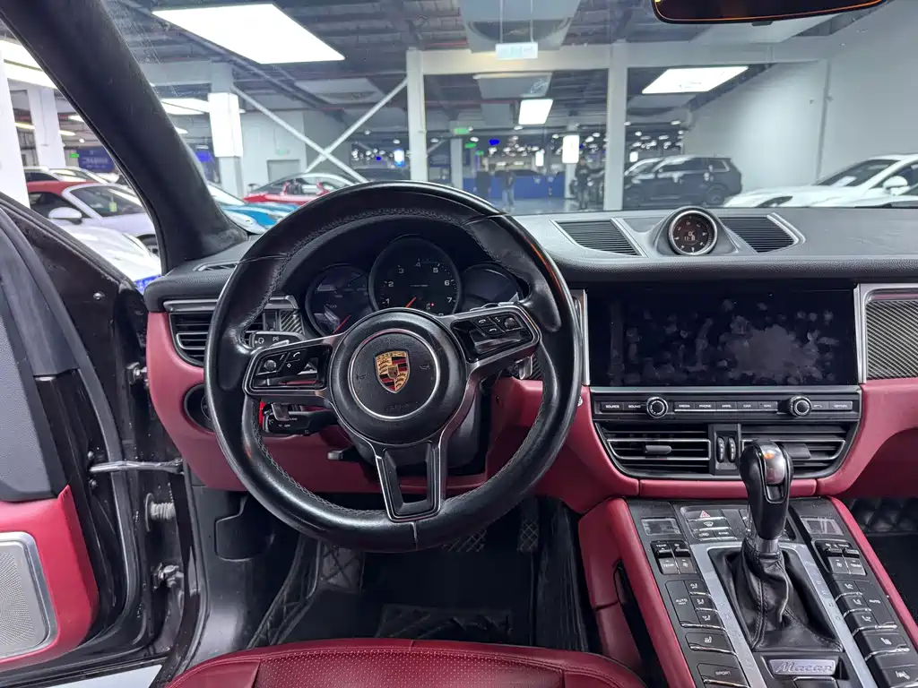Macan 2018 Macan 2.0T купить на сайте DeffCars